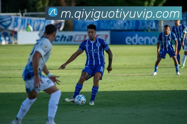 詹姆斯全能表现难挽球队颓势19投10中独砍29分却无力回天